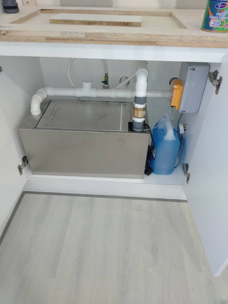 Pantries Grease Trap GTS03P (20 GPM | 47 Liter)